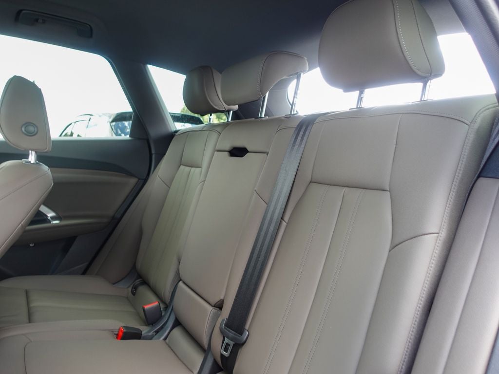 2025 Audi Q5 2.0T Premium quattro
