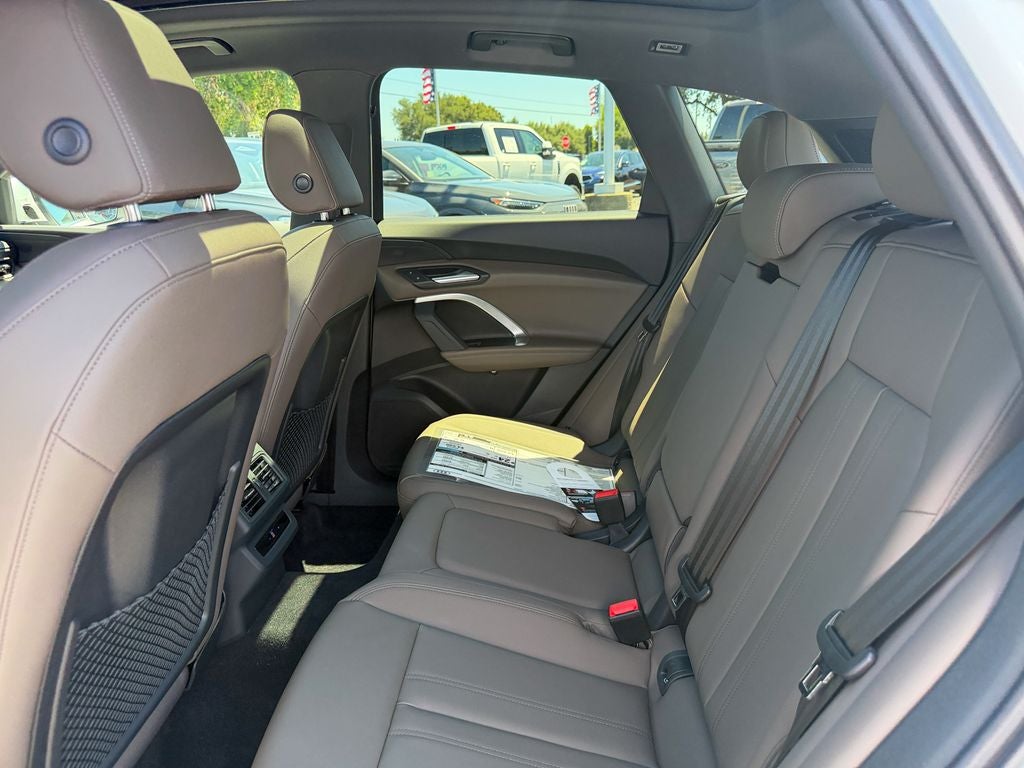 2026 Audi Q5 2.0T Premium quattro