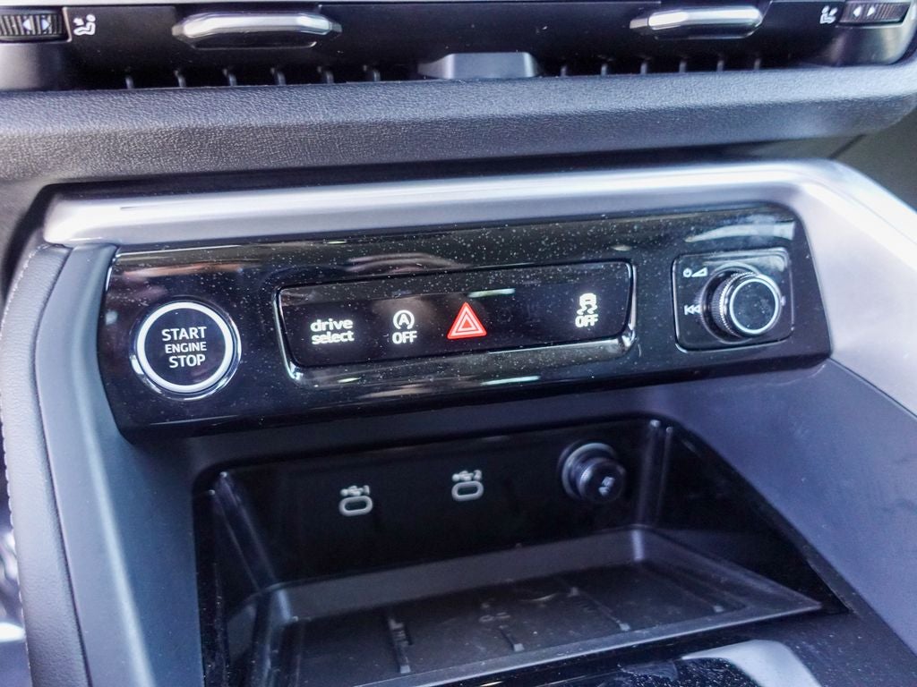 2025 Audi Q5 2.0T Premium quattro
