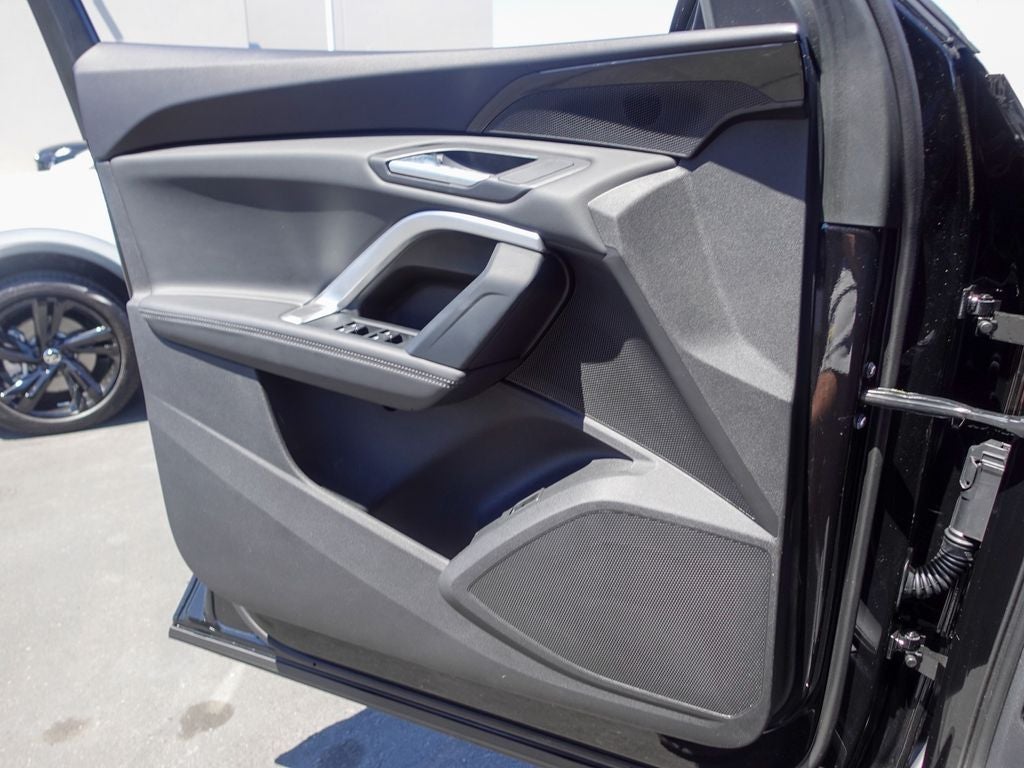 2025 Audi Q5 2.0T Premium quattro