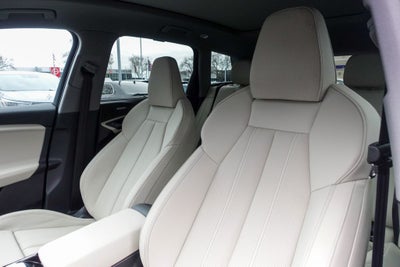 2025 Audi Q6 e-tron Premium Plus quattro