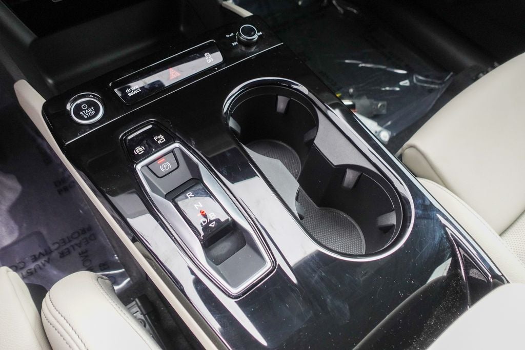 2025 Audi Q6 e-tron Premium Plus quattro