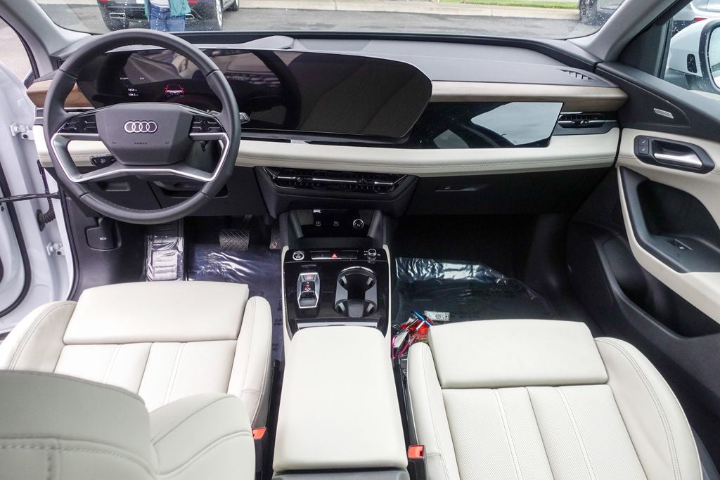 2025 Audi Q6 e-tron Premium Plus quattro