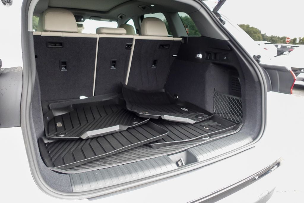 2025 Audi Q6 e-tron Premium Plus quattro