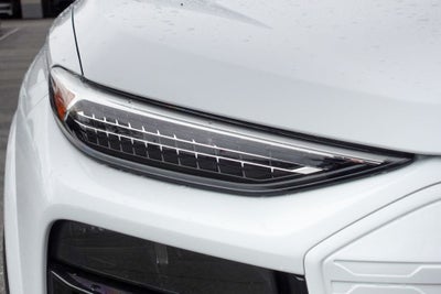 2025 Audi Q6 e-tron Premium Plus quattro