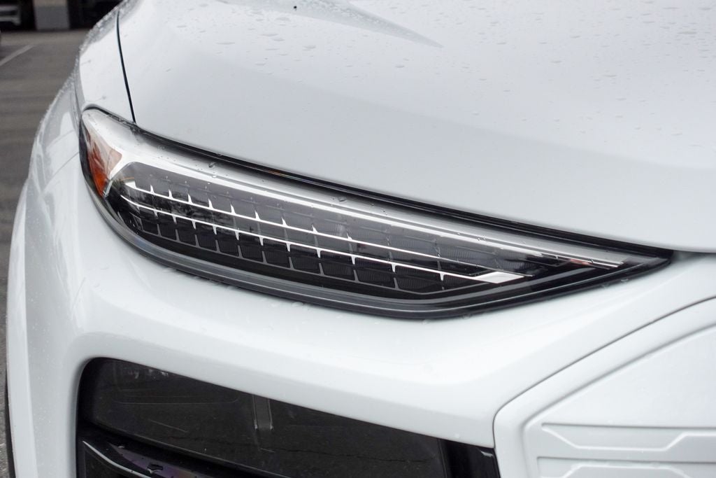 2025 Audi Q6 e-tron Premium Plus quattro