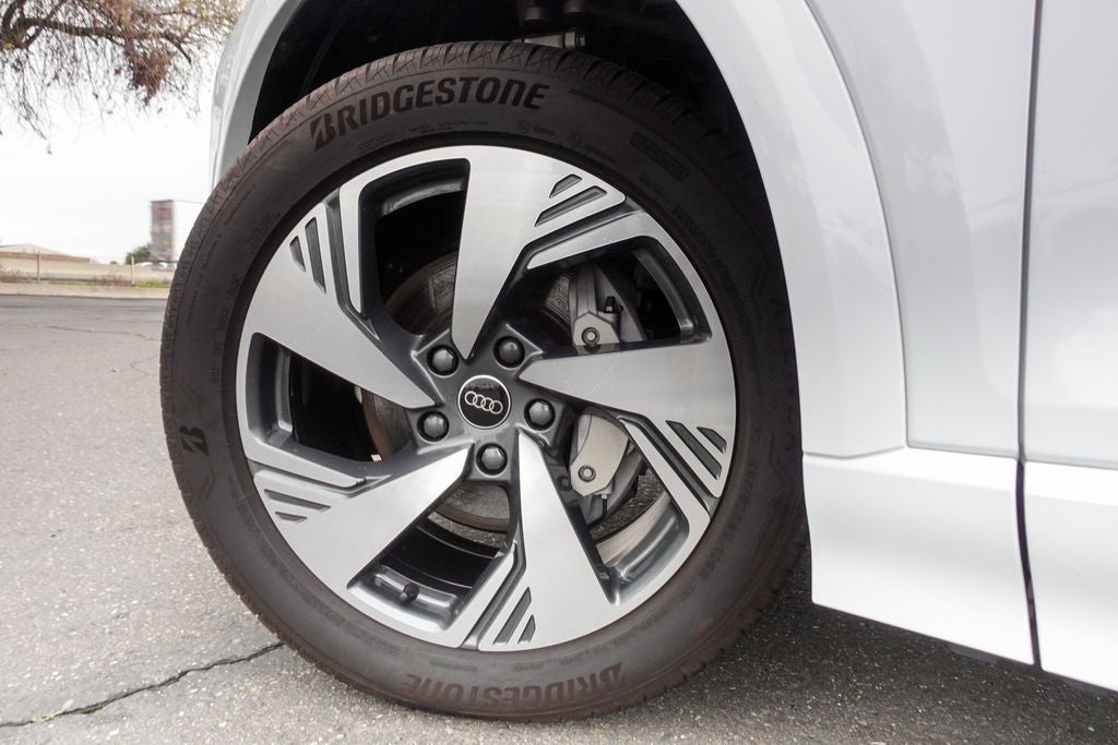 2025 Audi Q6 e-tron Premium Plus quattro