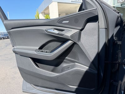 2025 Audi Q6 e-tron Premium Plus quattro