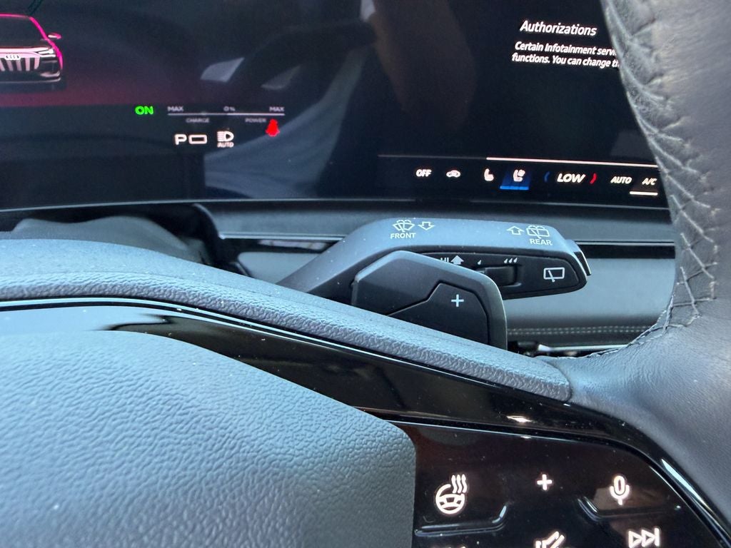 2025 Audi Q6 e-tron Premium Plus quattro