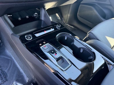2025 Audi Q6 e-tron Premium Plus quattro