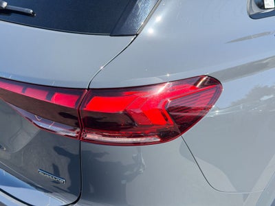 2025 Audi Q6 e-tron Premium Plus quattro