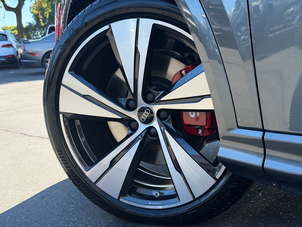2026 Audi SQ5 Premium Plus quattro