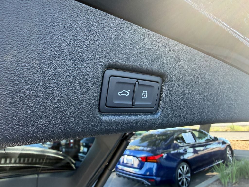 2026 Audi SQ5 Premium Plus quattro