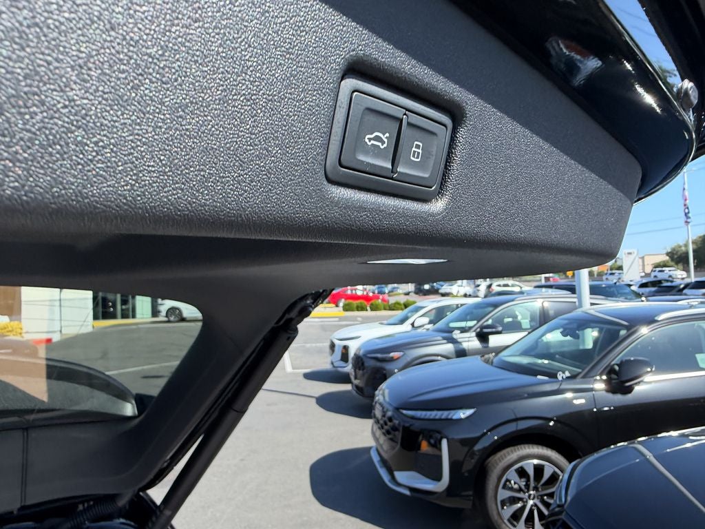 2026 Audi Q5 2.0T Premium Plus quattro