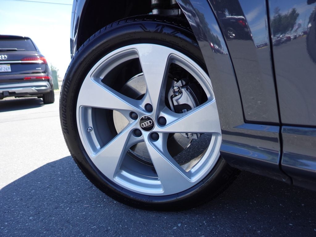 2026 Audi Q5 2.0T Premium Plus quattro