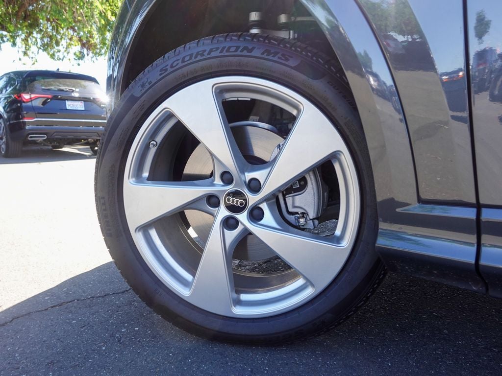 2025 Audi Q5 2.0T Premium Plus quattro