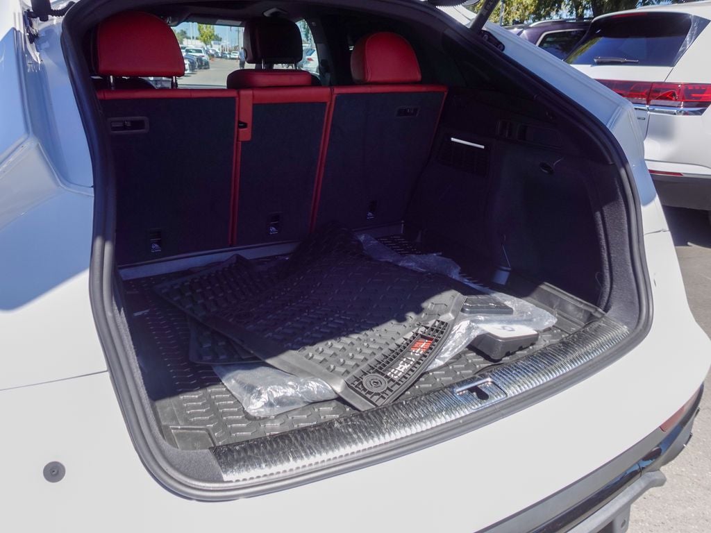 2023 Audi SQ5 Sportback Prestige quattro