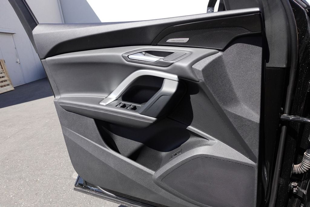 2025 Audi Q5 2.0T Prestige quattro