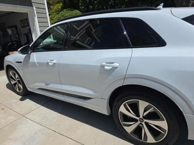 2024 Audi Q8 e-tron Premium quattro