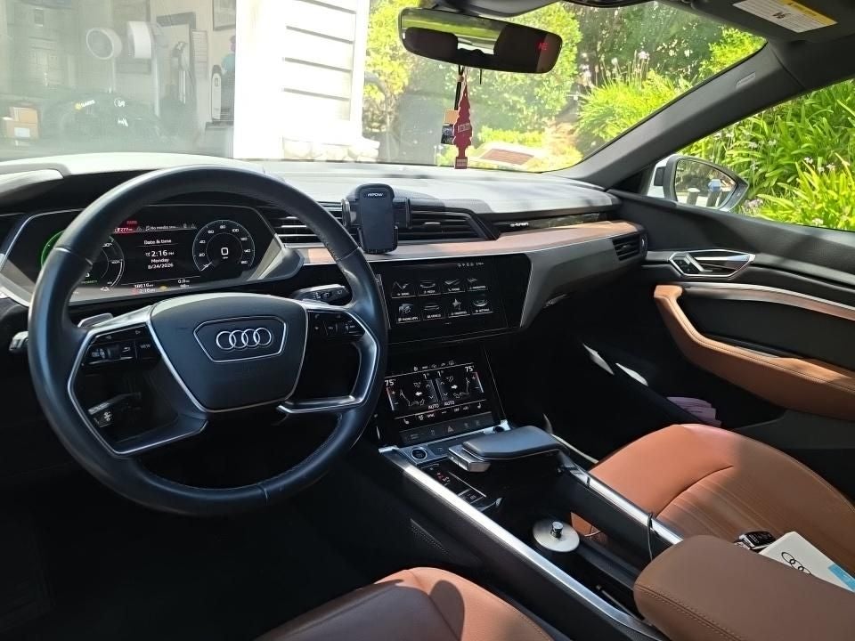 2024 Audi Q8 e-tron Premium quattro
