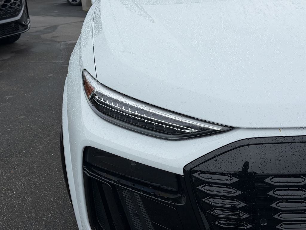 2027 Audi Q6 e-tron Premium quattro