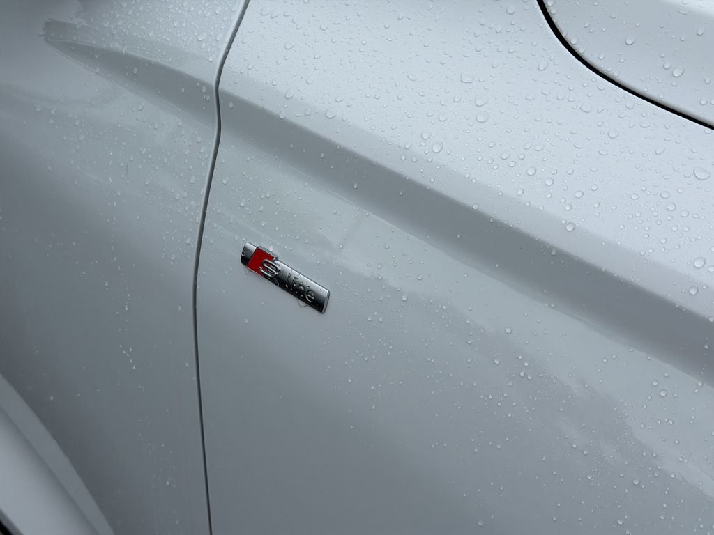 2027 Audi Q6 e-tron Premium quattro
