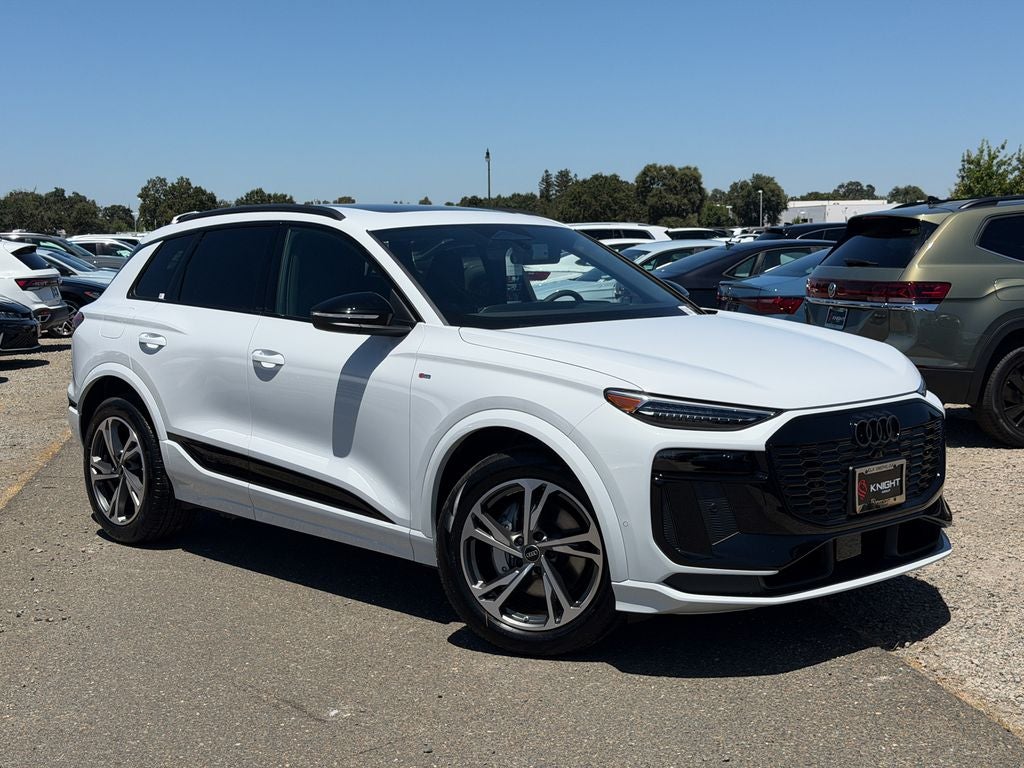 2027 Audi Q6 e-tron Premium Plus quattro