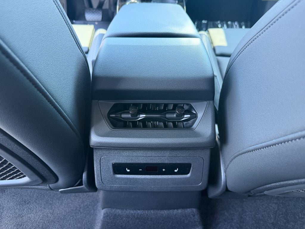 2027 Audi Q6 e-tron Premium Plus quattro
