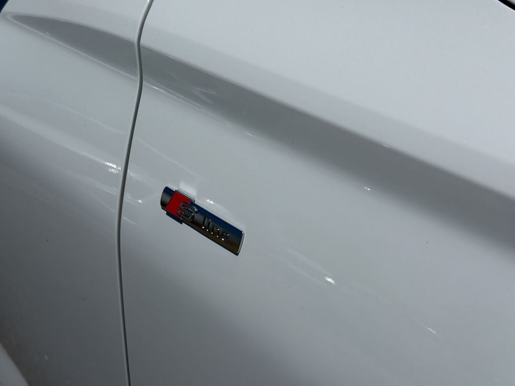 2027 Audi Q6 e-tron Premium Plus quattro
