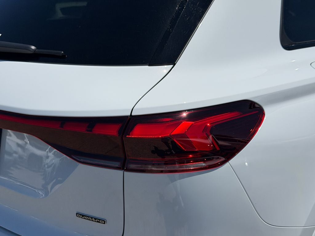 2027 Audi Q6 e-tron Premium Plus quattro