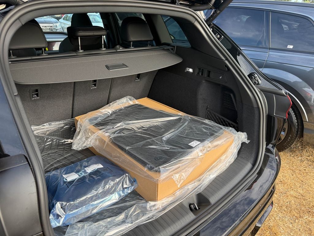 2027 Audi Q6 e-tron Premium Plus quattro