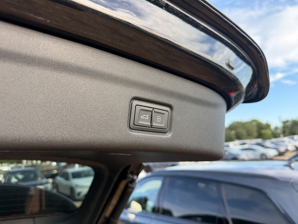 2027 Audi Q6 e-tron Premium Plus quattro