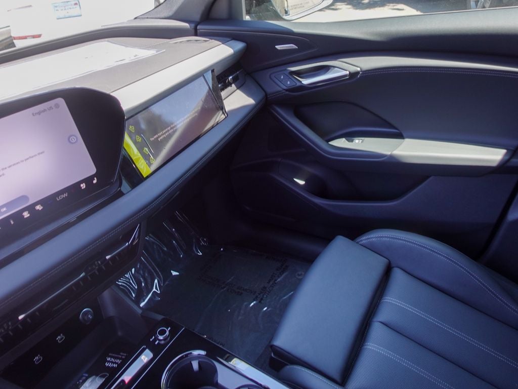 2027 Audi Q6 e-tron Premium quattro