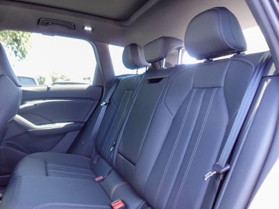 2027 Audi Q6 e-tron Premium quattro