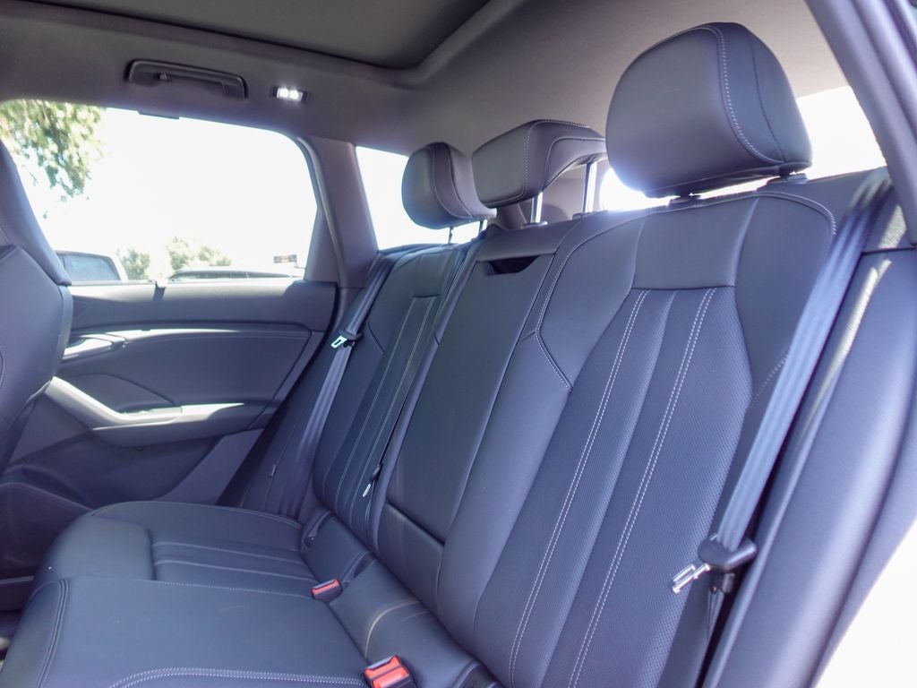 2027 Audi Q6 e-tron Premium quattro