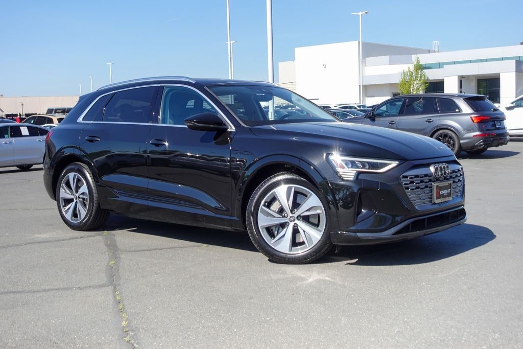 2024 Audi Q8 e-tron Premium Plus quattro