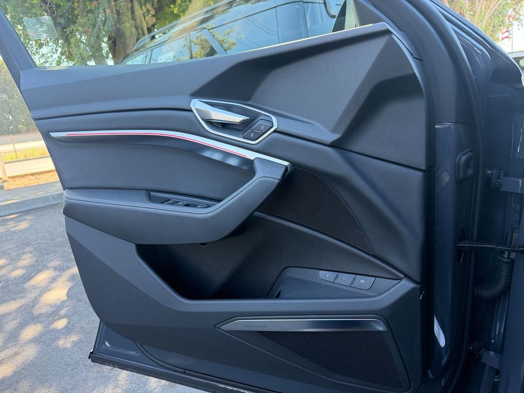 2024 Audi Q8 e-tron Premium Plus quattro