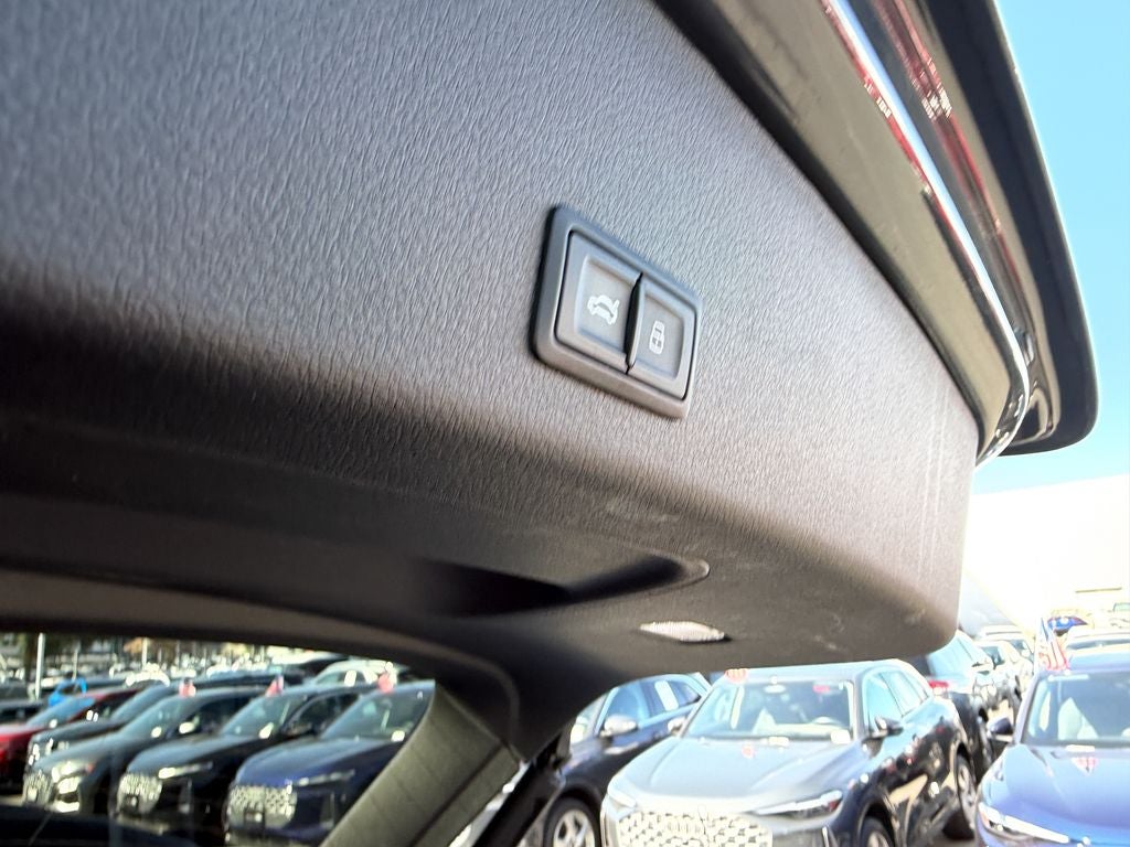 2024 Audi Q8 e-tron Premium Plus quattro