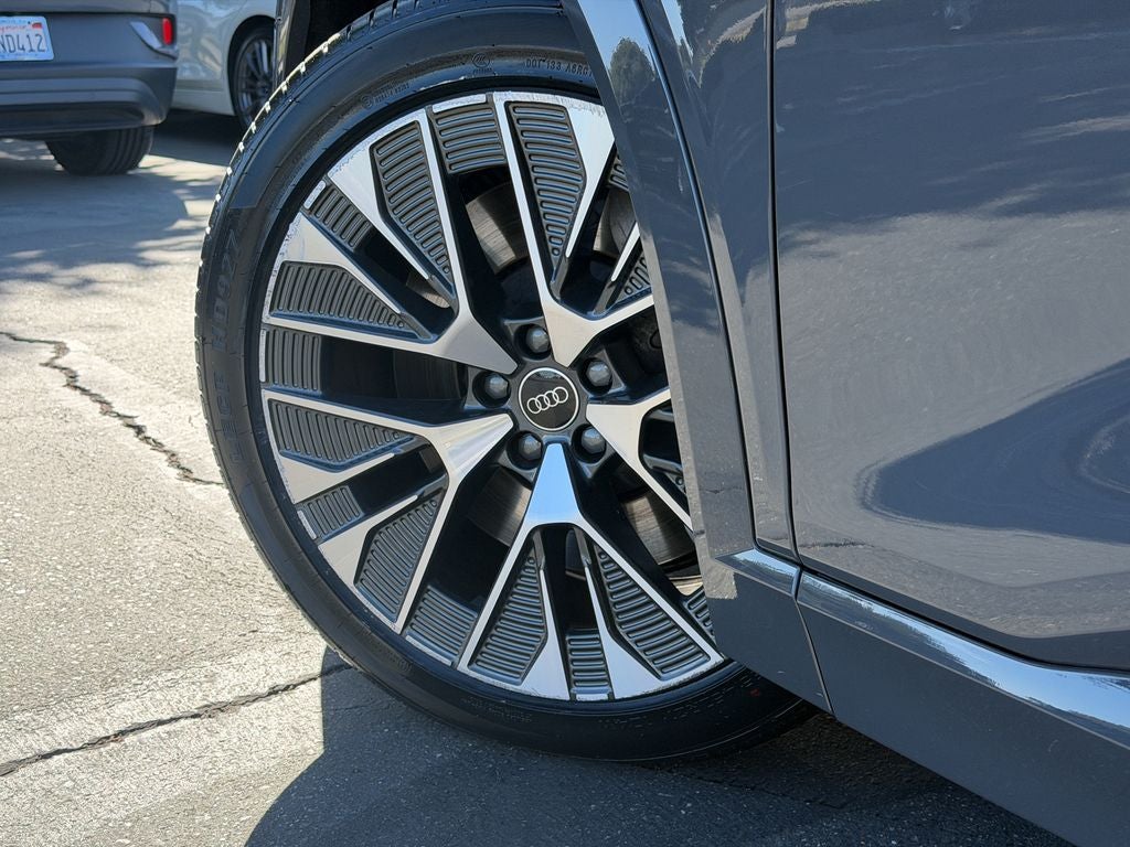 2024 Audi Q8 e-tron Premium Plus quattro