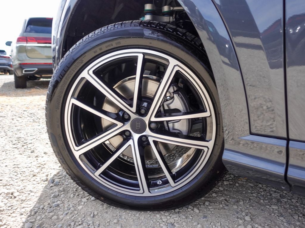 2026 Audi Q5 2.0T Premium Plus quattro