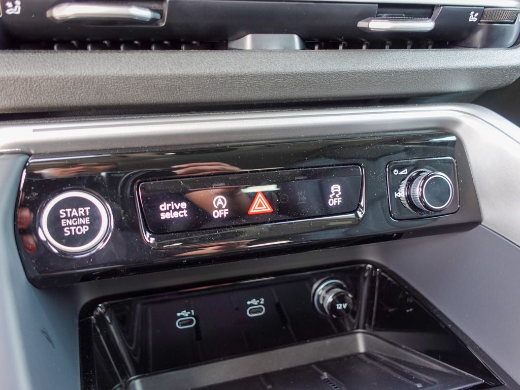 2026 Audi Q5 2.0T Premium Plus quattro