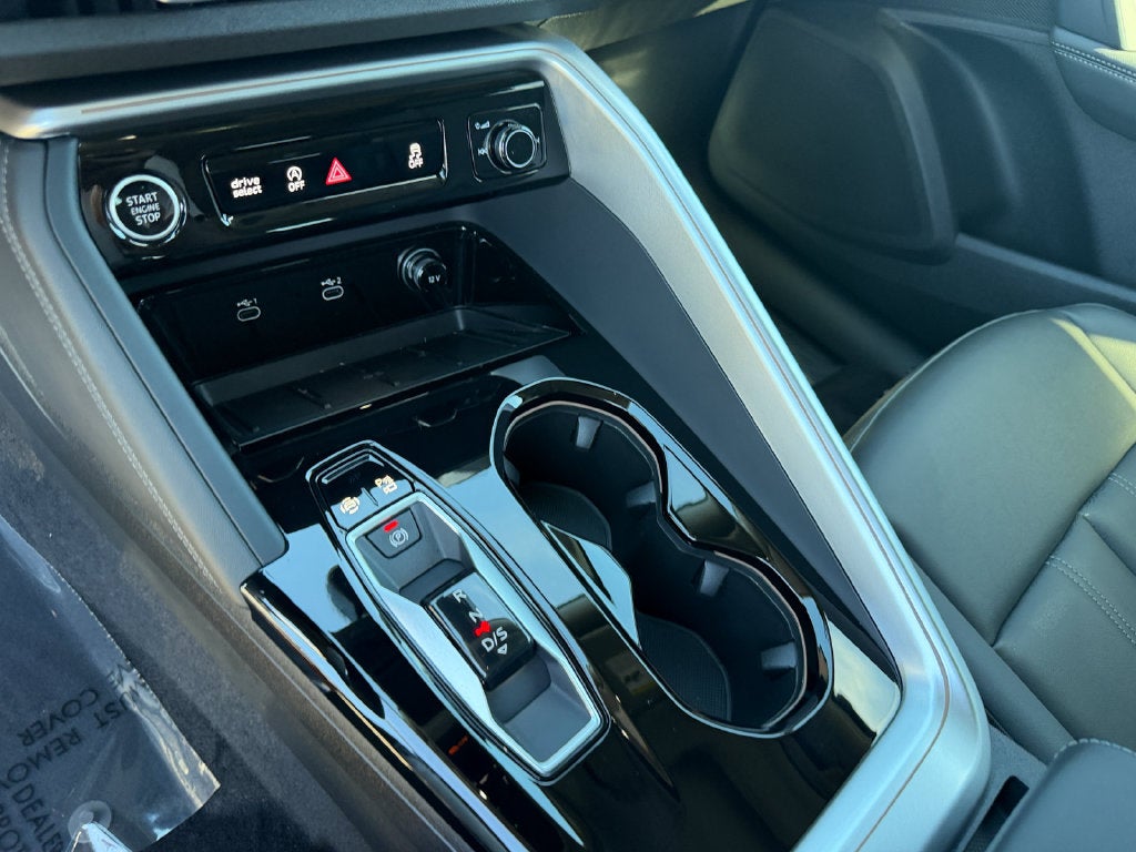2026 Audi Q5 2.0T Premium Plus quattro