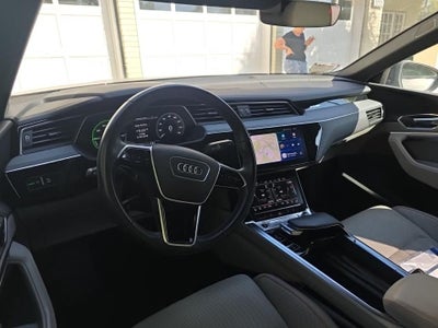 2024 Audi Q8 e-tron Prestige quattro
