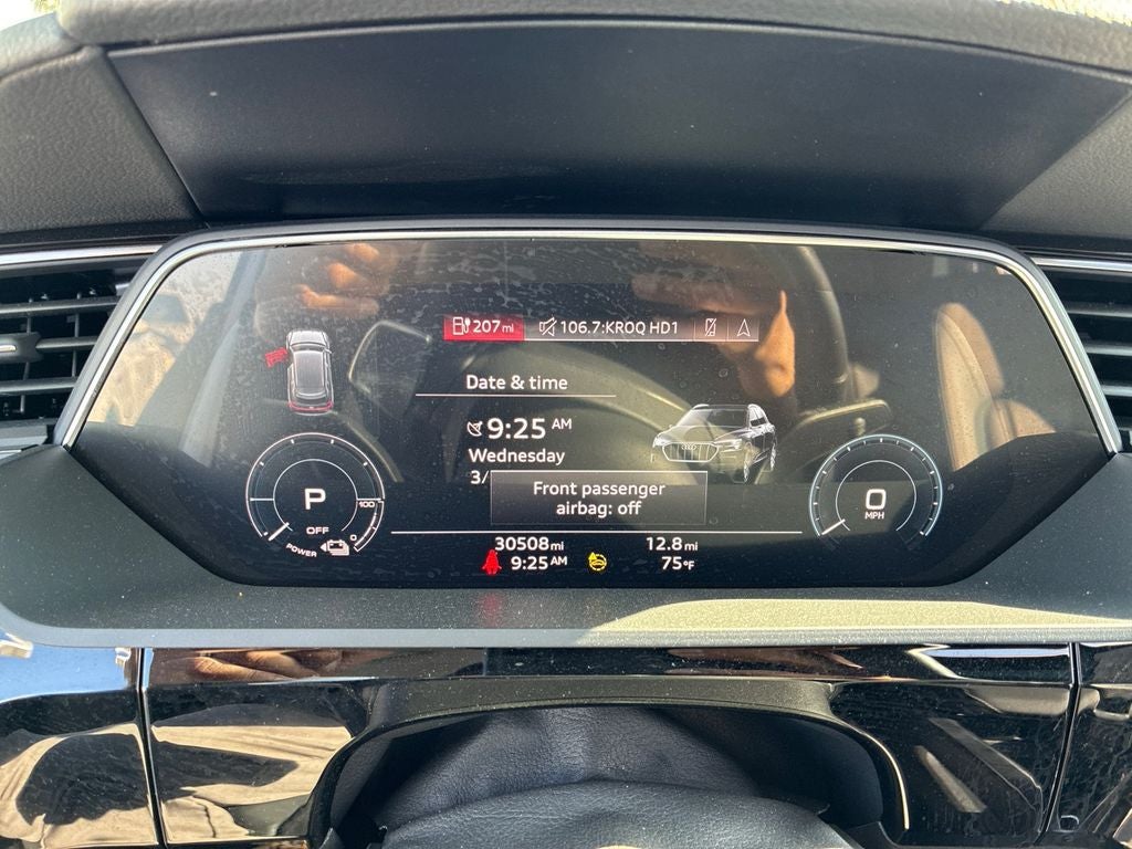 2022 Audi e-tron Premium quattro