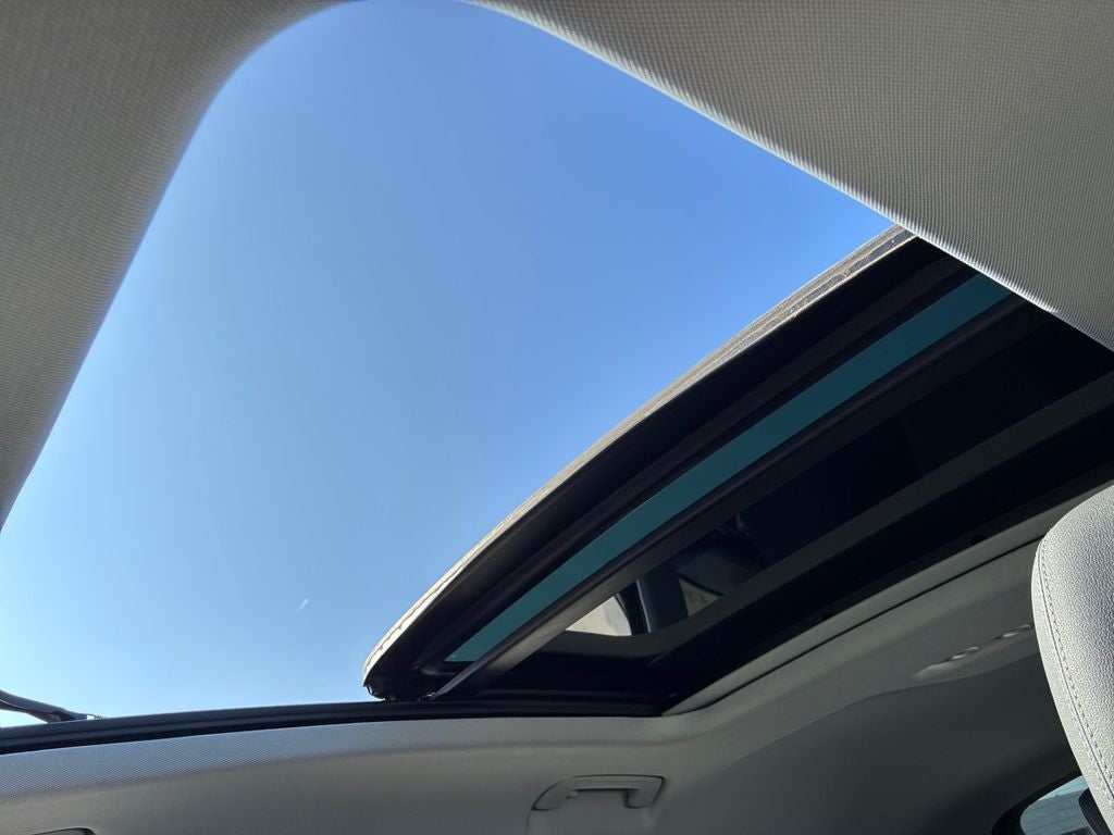 2022 Audi e-tron Premium quattro