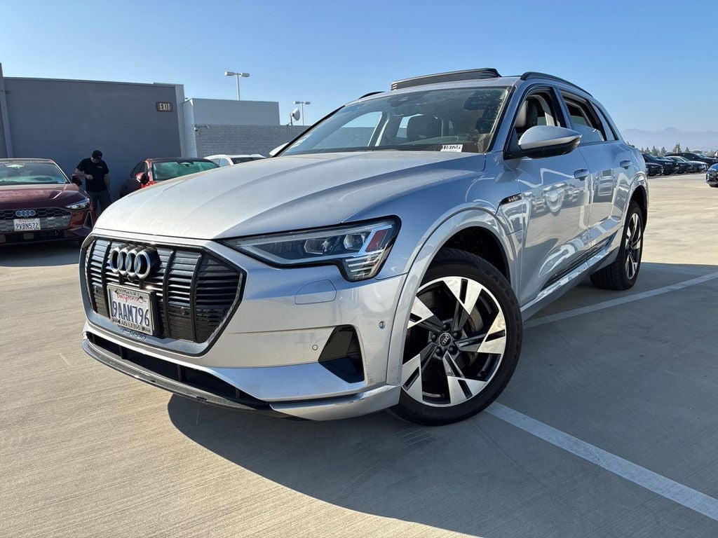 2022 Audi e-tron Premium quattro