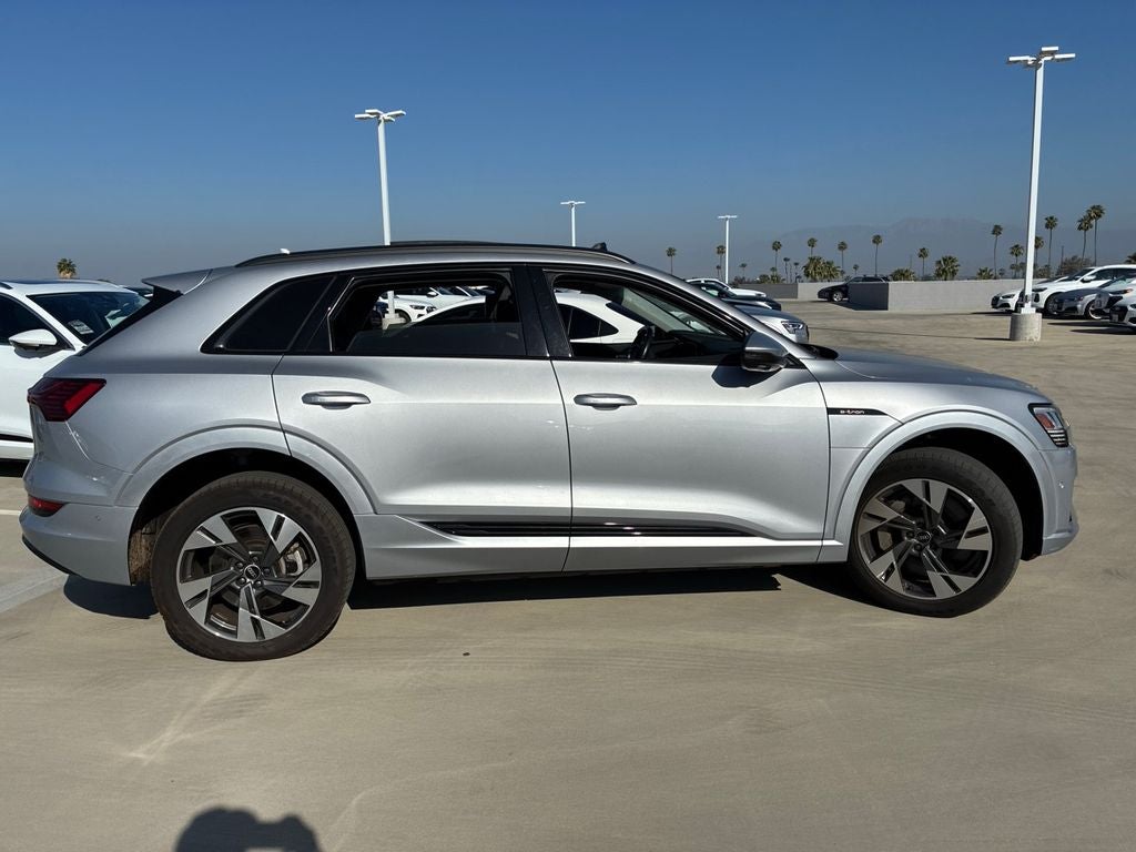 2022 Audi e-tron Premium quattro