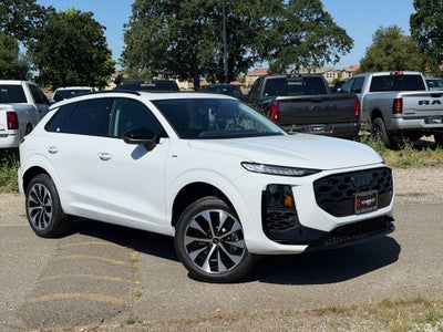 2026 Audi Q3 S line quattro