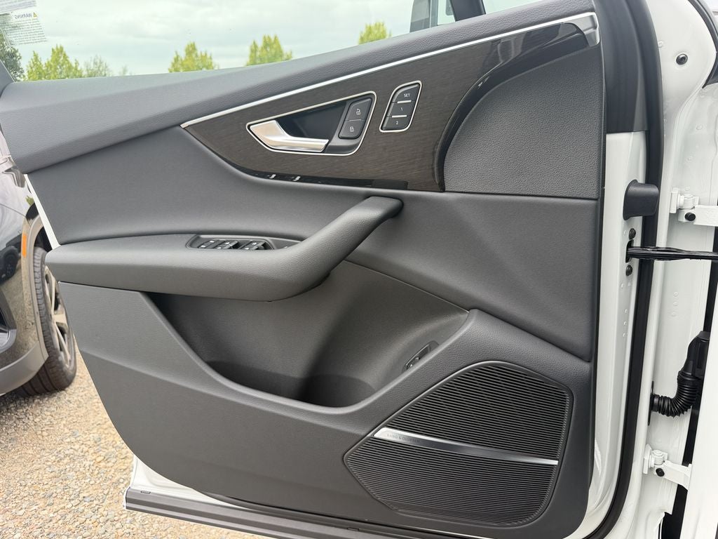 2026 Audi Q7 45 Premium quattro