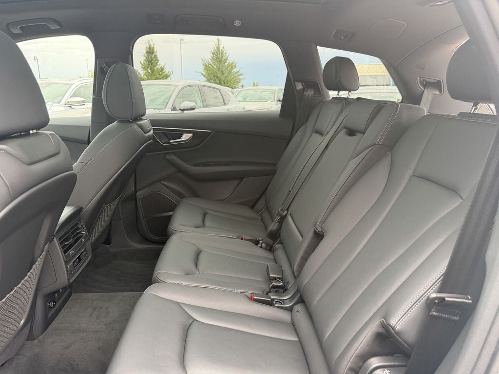 2026 Audi Q7 45 Premium quattro